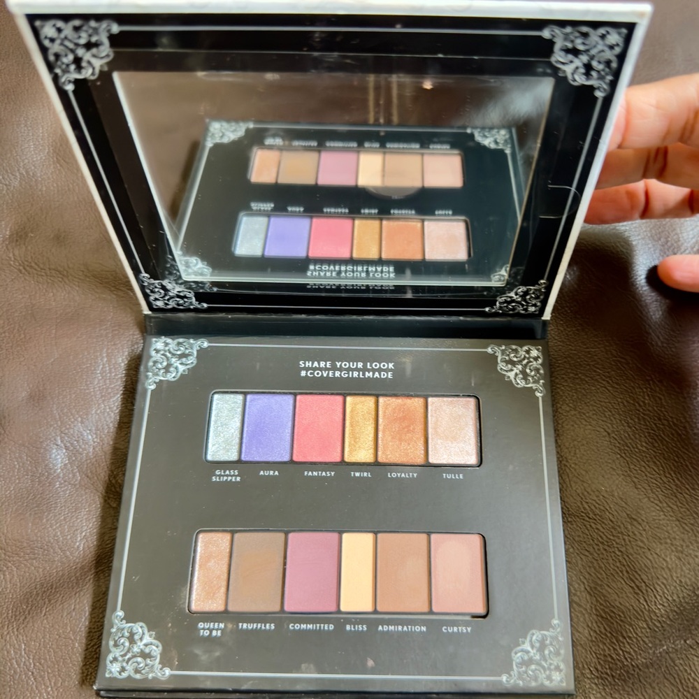 ✅NEW “Cover Girl” Ascension Eyeshadow Palette - Multi-Color